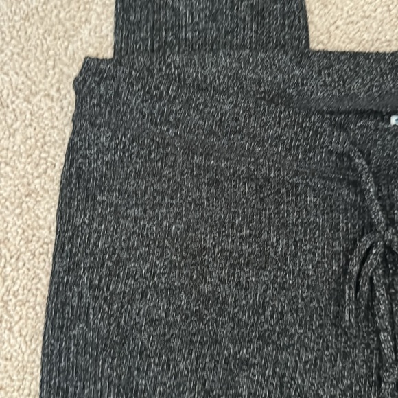 Old navy stretchy joggers size Large - Picture 2 of 7